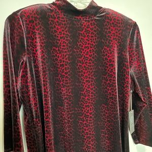 Plus Size Cozy Velvet Long Sleeved Top